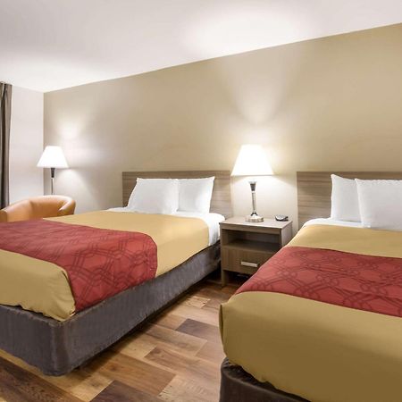 Econo Lodge Хендерсънвил Екстериор снимка