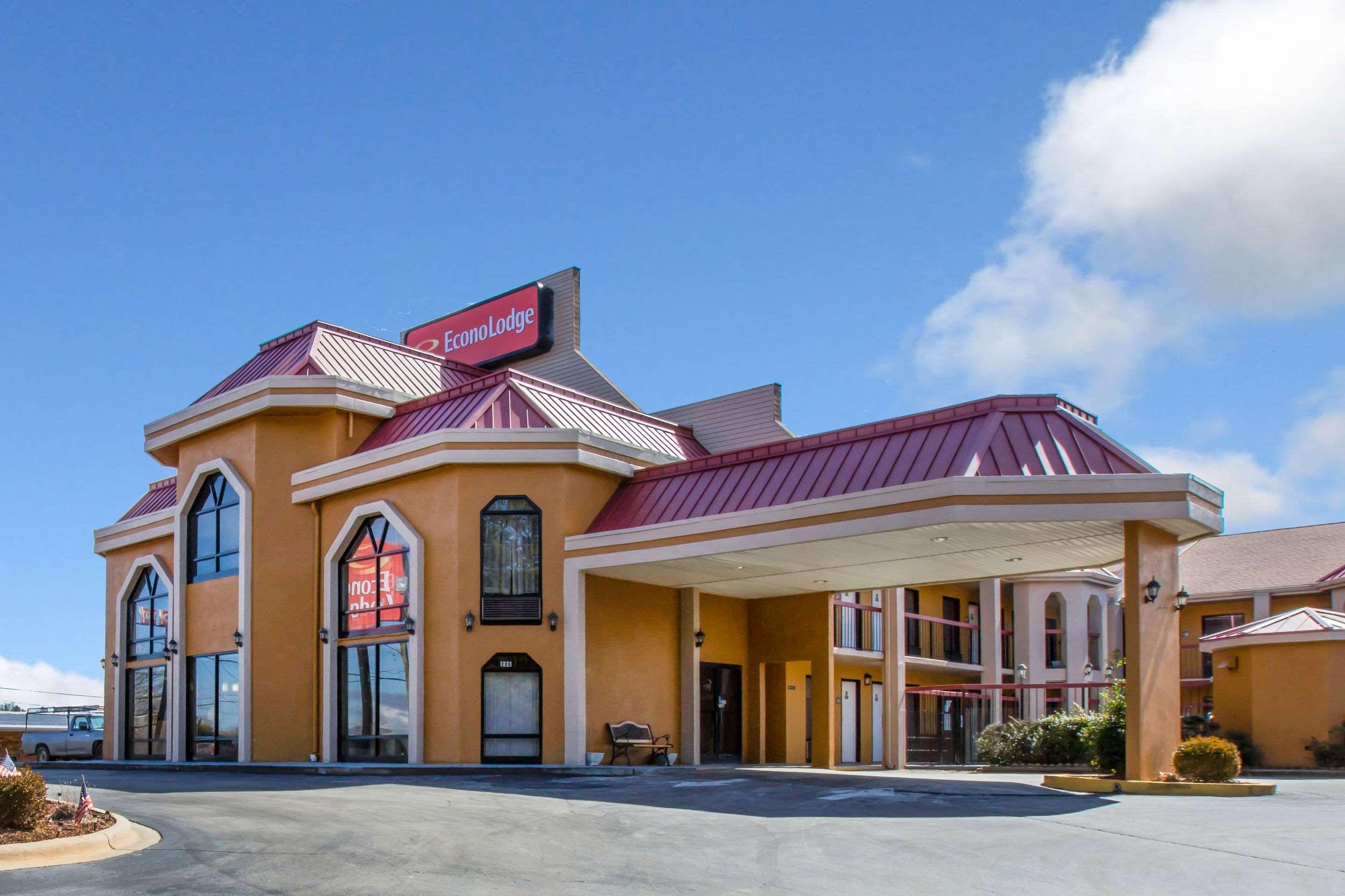 Econo Lodge Хендерсънвил Екстериор снимка