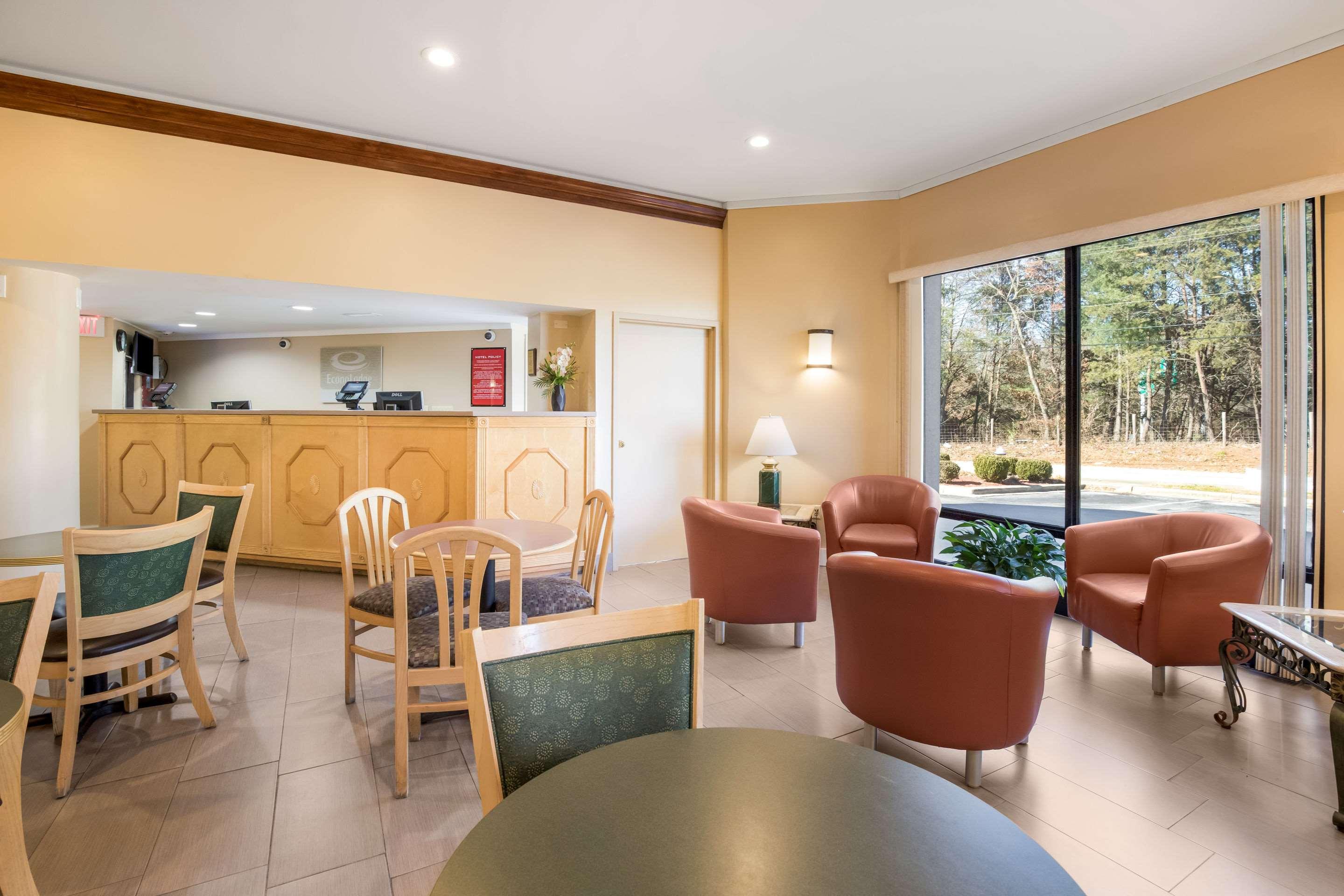 Econo Lodge Хендерсънвил Екстериор снимка