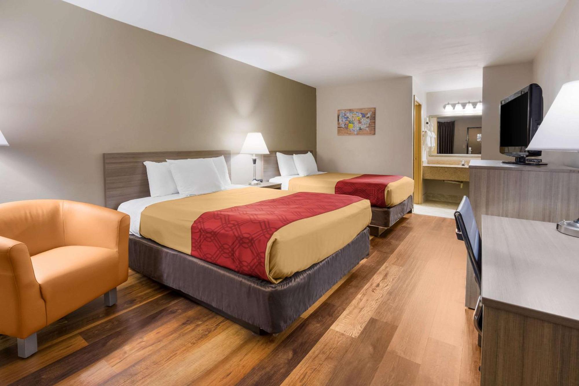 Econo Lodge Хендерсънвил Екстериор снимка