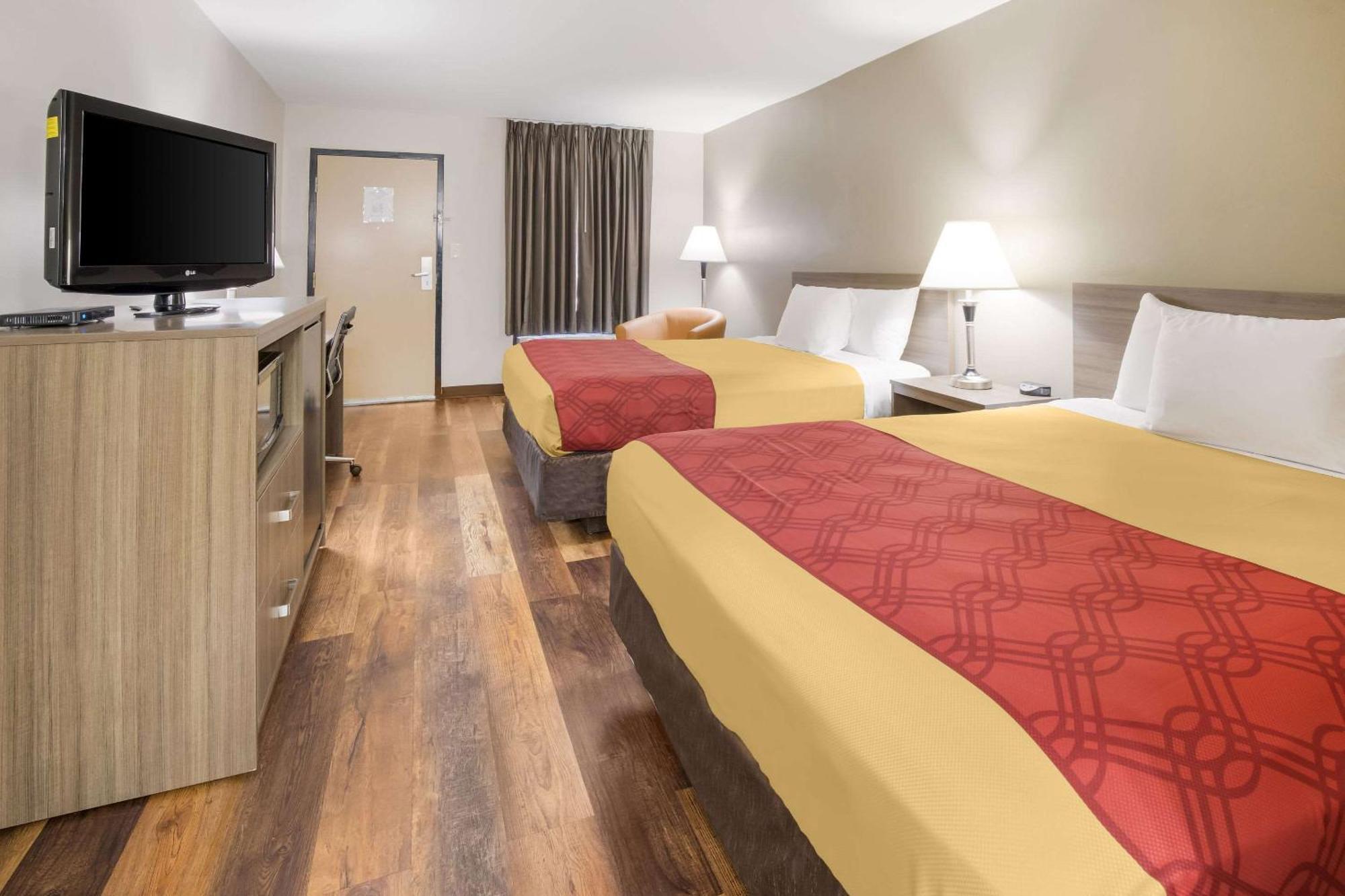 Econo Lodge Хендерсънвил Екстериор снимка